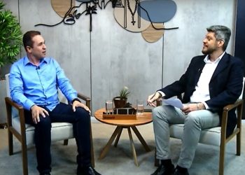 Prefeito Dr. Sidiclei destaca projetos de sustentabilidade e turismo no programa “Em Destaque” da Record News