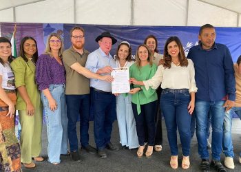 Governo do Estado assina Ordem de Serviço para reconstrução de escola municipal de Ecoporanga