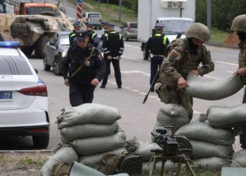 Chefe mercenário irá para Belarus, sob acordo para pôr fim a motim