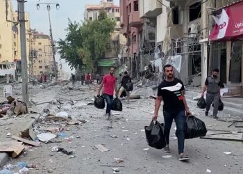 Lula e presidente dos Emirados Árabes conversam sobre Oriente Médio