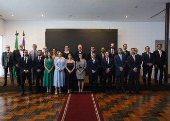 Governo ES - Governador dá posse a novos procuradores do Estado