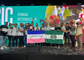 Governo ES - Cafés capixabas vencem as duas categorias do prêmio Coffee of the Year 2023