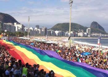 Valéria Barcellos será intérprete do Hino Nacional na Parada LGBTI+