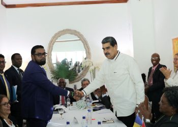 Venezuela e Guiana se comprometem a não usar força