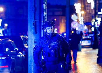 Polícia tcheca revê para 14 total de mortes em ataque em universidade