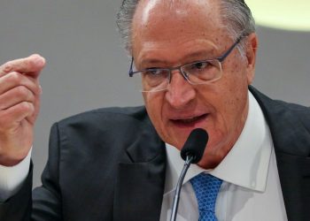 Presidente em exercício defende menos exceções na reforma tributária