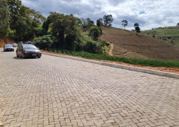 Governo do Estado investe R$ 9,9 milhões para calçar 28 trechos rurais em 2023