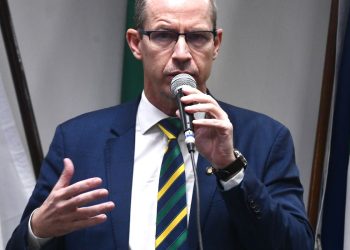 Capelli diz deixar ministério com sentimento de dever cumprido