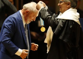 Lula participa de comemoração de 90 anos da USP