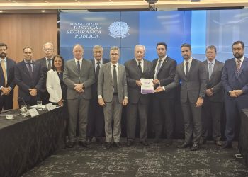 Governo ES - Casagrande participa de agenda da Segurança Pública com governadores do Cosud