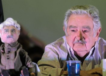 Pepe Mujica anuncia que está com câncer no esôfago