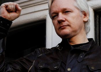 Presidente Lula comemora libertação de Julian Assange