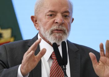 Lula diz que ama inflação baixa e não é contra desoneração