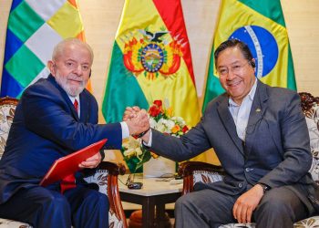 "Não existe saída individual na América do Sul", diz Lula na Bolívia