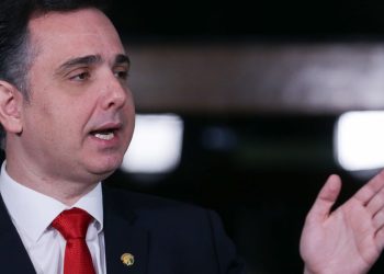 Após apagão, Pacheco defende regulação da Inteligência Artificial