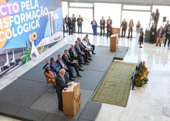 Chefes de Poderes assinam pacto sobre transformação ecológica