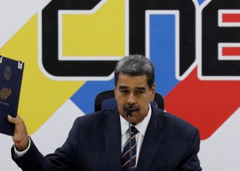 Com 96% das urnas apuradas, segundo boletim do CNE dá 51,9% a Maduro