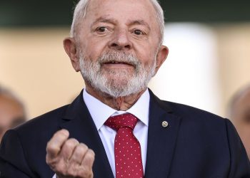 Lula conversa com líderes da Finlândia e dos Países Baixos